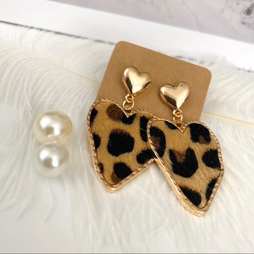 💕Last one Leopard Leather Earrings - Picture 4 of 7